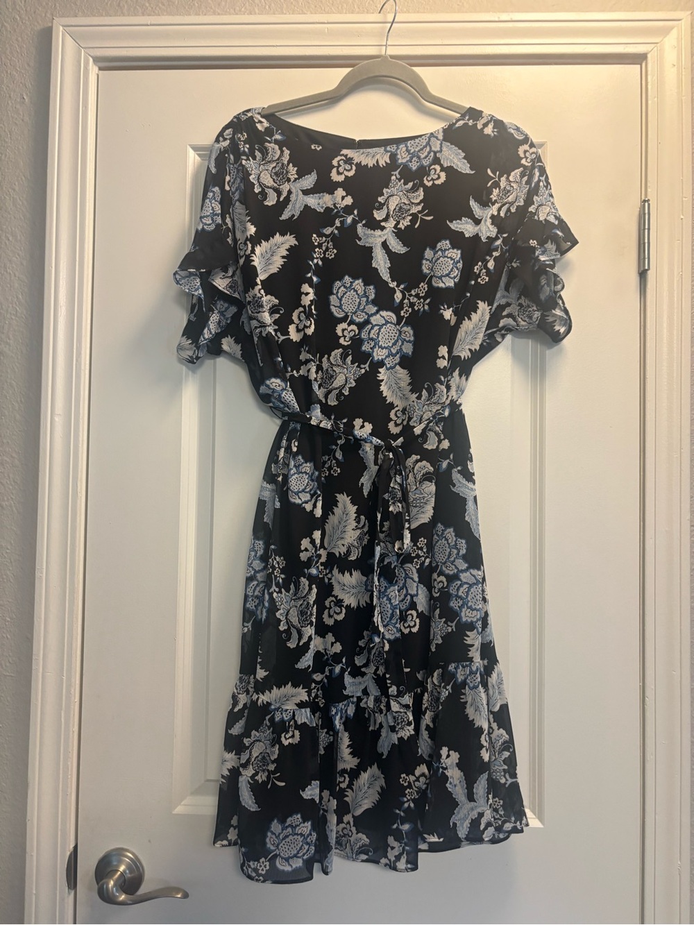 Lauren Ralph Lauren Floral Print Black Light Blue & White mid length Dress Sz 12